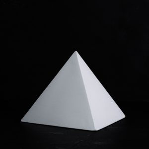 Gipspyramide Ägyptische Figur